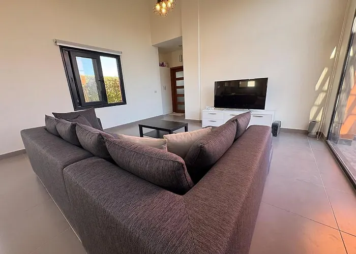 Luxury 2 Bedroom With Garden - Baywest - Somabay Villa