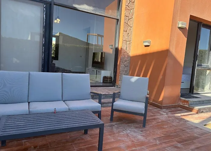 Luxury 2 Bedroom With Garden - Baywest - Somabay
