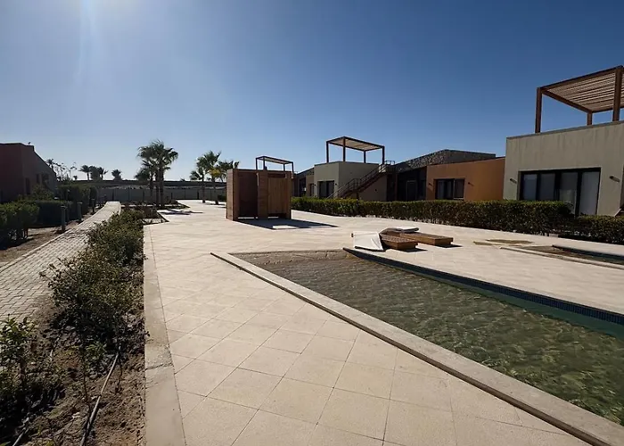 Luxury 2 Bedroom With Garden - Baywest - Somabay Villa